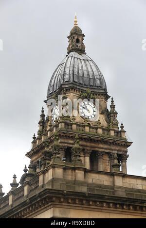 Leeds - Stadt in West Yorkshire, UK. Rathaus Gebäude. Stockfoto