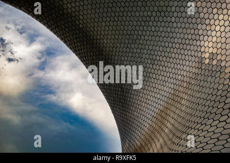 Das Äußere des Museo Soumaya in Mexiko City, Mexiko Stockfoto