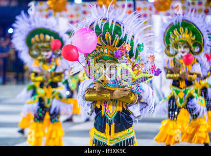 Teilnehmer am Masskara Festival in Bacolod Philippinen Stockfoto