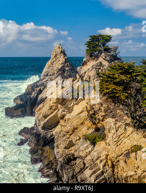 Surf, die Pinnacle Point Lobos State Reserve, Monterey County, Kalifornien Stockfoto