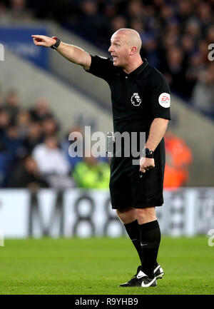 Gleichreferent Simon Hooper während der Premier League Match für die King Power Stadion, Leicester. Stockfoto