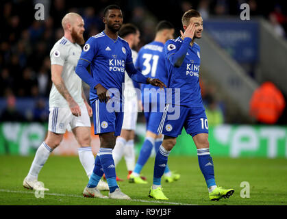 Von Leicester City James Maddison (rechts) angezeigt wird niedergeschlagen nach einer Strafe, die von Cardiff City Torwart Neil Etheridge gespeichert wurde (nicht im Bild) während der Premier League Match für die King Power Stadion, Leicester. Stockfoto