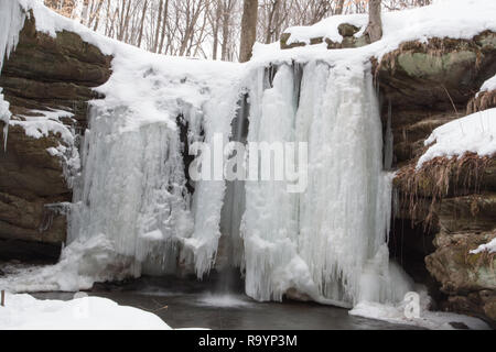 Dundee fällt im Winter, Ohio Stockfoto