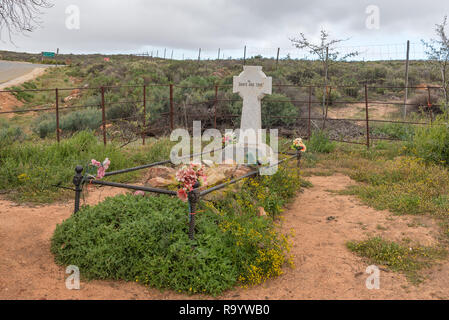 Cederberge, SÜDAFRIKA, 27. AUGUST 2018: Die Englismans Grab in der Nähe der Kreuzung zwischen der Straße R364 und das Wupperthal Straße in der cederberg Mountains Stockfoto