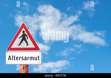 Aufmerksamkeit Altersarmut Schild Stockfoto