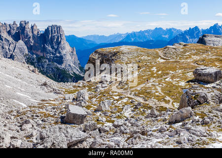 Wandern rund um die Drei Zinnen in den Dolomiten in Norditalien, Europa Stockfoto