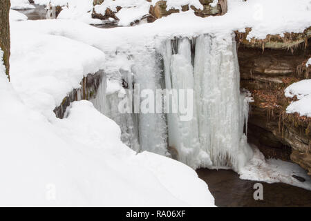 Dundee fällt im Winter, Ohio Stockfoto