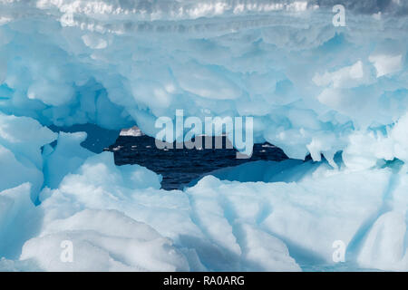 Antarktis, Antarktische Halbinsel, Gerlach Gerade, Wilhelmina Bay im Unternehmen. Stockfoto