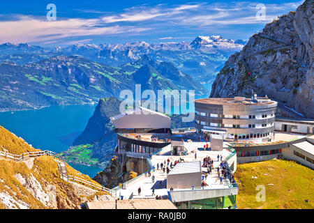 Pilatus Kulm Peak und Luzern Seeblick, alpinen Gipfeln der Schweiz Stockfoto