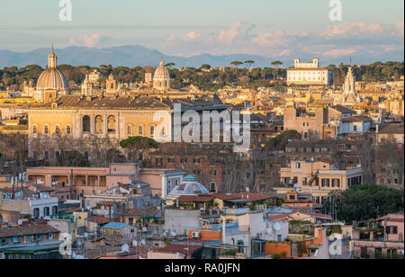 Panorama vom Gianicolo Terrasse mit Palazzo Farnese in Rom, Italien. Stockfoto