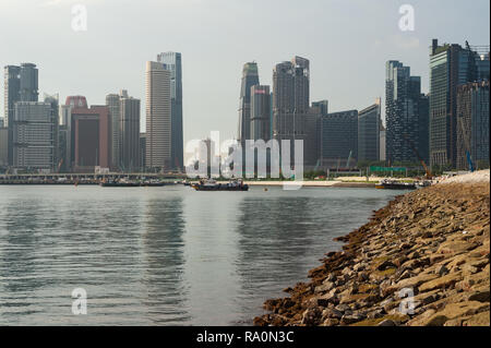 22.11.2018, Singapur, Republik Singapur, Asien - Ein Blick in die modernen Wolkenkratzer im stetig wachsenden Hurghada von Marina Bay, wie e Stockfoto