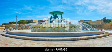 Panorama von Triton Brunnen, in Nelson Avenue befindet sich neben dem Eingang City, Valletta, Malta. Stockfoto