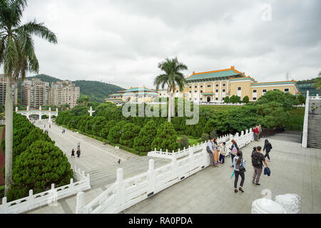 Taipei, Taiwan - 22. November 2018: Nationale Palastmuseum in Taipeh, Taiwan. Die große Sammlung von 700.000 Stück alten Chinesischen kaiserlichen artif Stockfoto