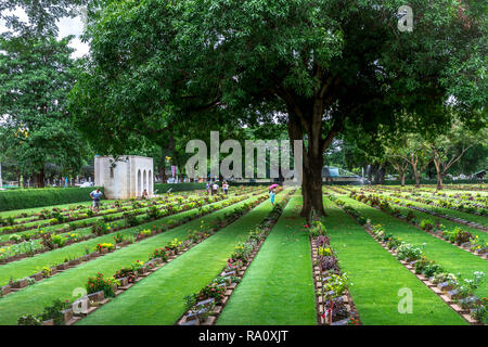 Chong Kai Allied War Cemetery, Kanchanaburi, 10/01/15, Grab Marker von Gefallenen des Zweiten Weltkrieges in Kriegsgefangenschaft Stockfoto