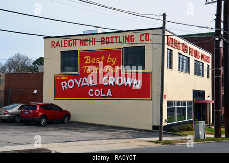 Ehemalige Nehi soda Abfüllanlage in der Nähe der Innenstadt von Raleigh, NC. Stockfoto