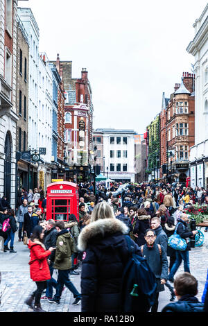 Weihnachten auf der James Street, Covent Garden, London, WC2, England, UK. Stockfoto