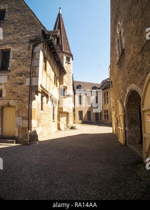 Weinmuseum in der Stadt Arles in Südfrankreich. Interessante architektonische Satz von gut erhaltenen mittelalterlichen Gebäuden und Gassen eine Tour zu machen. Stockfoto