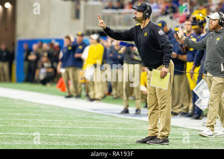 Atlanta, GA, USA. 29 Dez, 2018. Michigan Wolverines Head Coach Jim Harbaugh während der Küken-fil-ein Pfirsich-schüssel bei Mercedes-Benz-Stadion in Atlanta, GA. (Scott Kinser/Cal Sport Media) Credit: Csm/Alamy leben Nachrichten Stockfoto