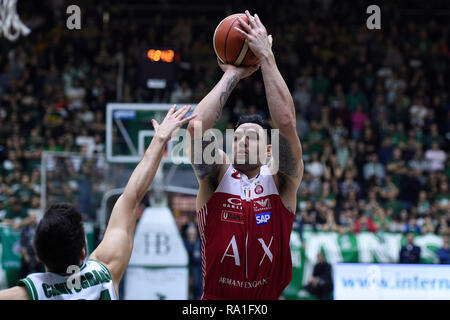 Avellino, Italien. 30 Dez, 2018. Foto Cafaro/LaPresse 30 Dicembre 2018 Milano, Italia sport Warenkorb Sidigas Avellino vs EA 7 Emporio Armani Milano - Campionato Italiano di Warenkorb Serie A PosteMobile, Spielzeit 2018/19. Nella Foto: Brennt Christian (Emporio Armani Mailand). Foto Cafaro/LaPresse Dezember 30, 2018 Arezzo, Italien sport Warenkorb Sidigas Avellino vs EA 7 Emporio Armani Mailand - die Italienische Lega Basket Serie A PosteMobile, Saison 2018/2019. In der Pic: Burns Christian (Emporio Armani Mailand). Credit: LaPresse/Alamy leben Nachrichten Stockfoto