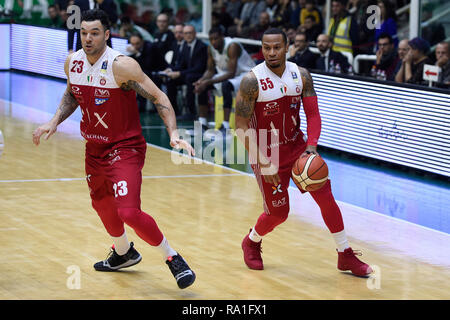 Avellino, Italien. 30 Dez, 2018. Foto Cafaro/LaPresse 30 Dicembre 2018 Milano, Italia sport Warenkorb Sidigas Avellino vs EA 7 Emporio Armani Milano - Campionato Italiano di Warenkorb Serie A PosteMobile, Spielzeit 2018/19. Nella Foto: Jerrels Curtis (Emporio Armani Mailand). Foto Cafaro/LaPresse Dezember 30, 2018 Arezzo, Italien sport Warenkorb Sidigas Avellino vs EA 7 Emporio Armani Mailand - die Italienische Lega Basket Serie A PosteMobile, Saison 2018/2019. In der Pic: Jerrels Curtis (Emporio Armani Mailand). Credit: LaPresse/Alamy leben Nachrichten Stockfoto