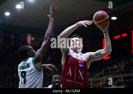 Avellino, Italien. 30 Dez, 2018. Foto Cafaro/LaPresse 30 Dicembre 2018 Milano, Italia sport Warenkorb Sidigas Avellino vs EA 7 Emporio Armani Milano - Campionato Italiano di Warenkorb Serie A PosteMobile, Spielzeit 2018/19. Nella Foto: gudaitis Arturas (EA 7 Emporio Armani Mailand). Foto Cafaro/LaPresse Dezember 30, 2018 Arezzo, Italien sport Warenkorb Sidigas Avellino vs EA 7 Emporio Armani Mailand - die Italienische Lega Basket Serie A PosteMobile, Saison 2018/2019. In der Pic: gudaitis Arturas (EA 7 Emporio Armani Mailand). Credit: LaPresse/Alamy leben Nachrichten Stockfoto