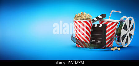 Popcorn mit Getränk, Film und Kino klatschen auf blauem Hintergrund mit Kopie Raum, 3D-Rendering Stockfoto