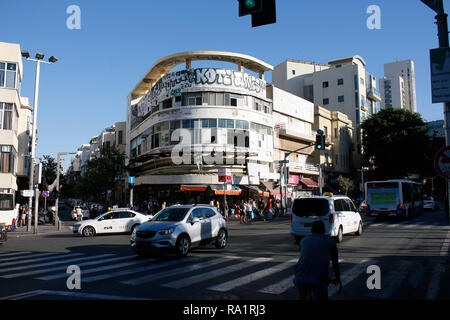 Strassenszene, Allenby Street, Magen David Square, Tel Aviv, Israel (nur fuer redaktionelle Verwendung. Keine Werbung. Referenzdatenbank: http://www.3 Stockfoto