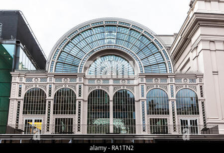 Äußere des Paul Hameln Halle am Royal Opera House, Bow Street, Covent Garden, London, England, UK. Stockfoto