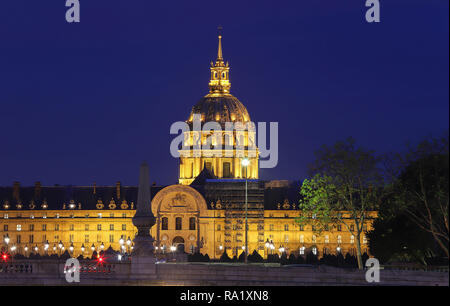 Saint-Louis-des-Invalides Kirche beherbergt die Gräber der Gouverneure von Invalides, und auch viele Marschälle von Frankreich und dominierende Gräber officers' Stockfoto