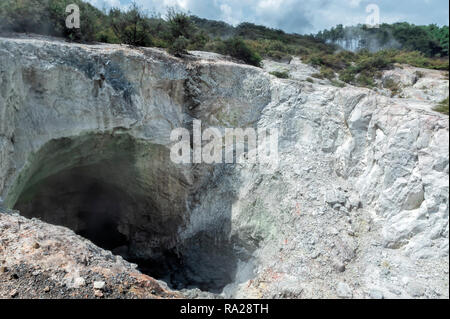 Waiotapu Thermal Wonderland Krater - Neuseeland Stockfoto