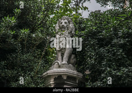 Venedig, Italien, 29. Mai 2016: Statuen und Denkmäler in Venedig dekorative Skulpturen Stockfoto