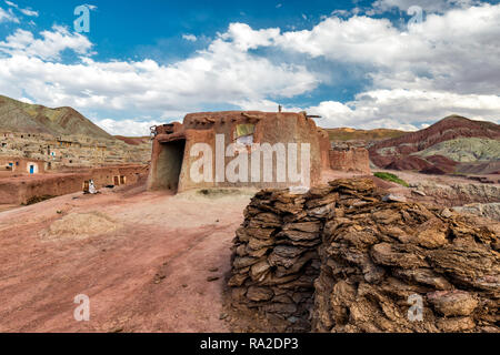 Ein buntes Dorf in Zanjan, nordwestlich von Iran Stockfoto