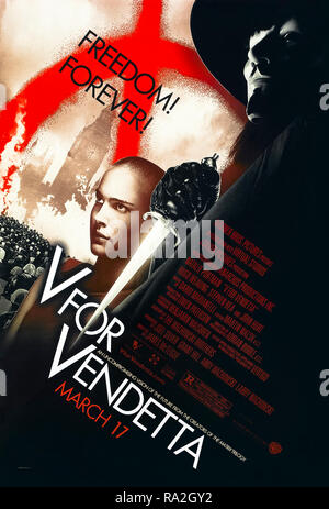 V wie Vendetta (2005) unter der Regie von James McTeigue und Hauptdarsteller Hugo Weaving, Natalie Portman, Rupert Graves und John Hurt. Die Wachowski Brüder große Verfilmung von Alan Moore und David Lloyd's Dystopische politischen Comic Bücher über eine alternative Zukunft, wo ein neo-faschistische Regierung Regeln über das Vereinigte Königreich. Stockfoto