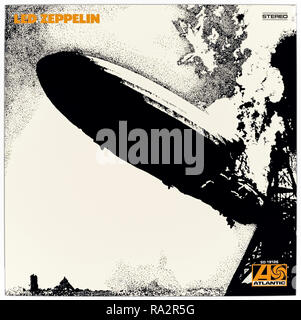 Zeppelin (1969) Led Zeppelin LP vordere Abdeckung Led mit einem stilisierten Foto des LZ 129 Hindenburg airship Brand von seinem Liegeplatz Dock. Stockfoto