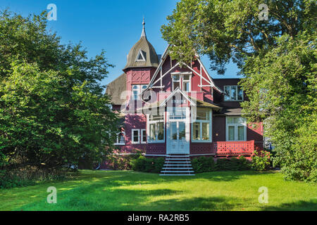 Villa Undine wurde 1885 erbaut und ist eines der ersten Fertighäuser, Binz, Stockfoto