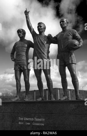 Die Vereinigten Trinity Bildhauer von Philip Jackson, von Manchester United 'Old Trafford' Masse, Manchester, England, Großbritannien Stockfoto