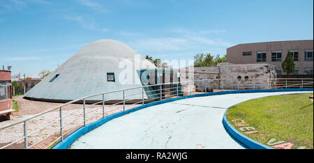 Londrina - PR, Brasilien - Dezember 12, 2018: Blau Planetarium in der Innenstadt (Planetario de Londrina). Stockfoto