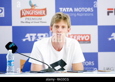 Pune, Indien. 31. Dezember 2018. Kevin Anderson aus Südafrika spricht mit der Presse über die Eröffnungs-Tag der Tata Open Maharashtra ATP Tennis Turnier in Pune, Indien. Credit: karunesh Johri/Alamy leben Nachrichten Stockfoto