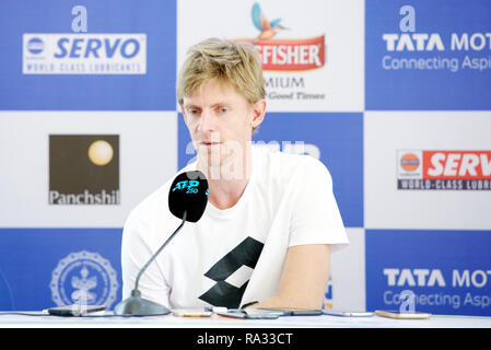 Pune, Indien. 31. Dezember 2018. Kevin Anderson aus Südafrika spricht mit der Presse über die Eröffnungs-Tag der Tata Open Maharashtra ATP Tennis Turnier in Pune, Indien. Credit: karunesh Johri/Alamy leben Nachrichten Stockfoto