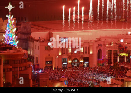 Osaka, Japan. 31 Dez, 2018. 2019 Neues Jahr Feier in den Universal Studios Osaka in Japan. Am 1. Januar 2019. Foto: Ramiro Agustin Vargas Tabares Credit: Ramiro Agustin Vargas Tabares/ZUMA Draht/Alamy leben Nachrichten Stockfoto