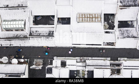 Nanjing, Nanjing, China. 1 Jan, 2019. Nanjing, China - schweren Schnee hits Nanjing in der Provinz Jiangsu. Credit: SIPA Asien/ZUMA Draht/Alamy leben Nachrichten Stockfoto