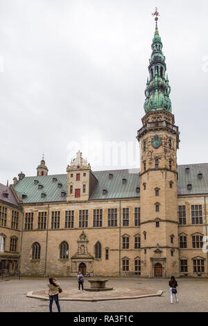 Helsingor, Dänemark - 30 August 2014: Blick auf Schloss Kronborg. Schloss Kronborg, wichtigsten Renaissance Palast in Nordeuropa. Stockfoto