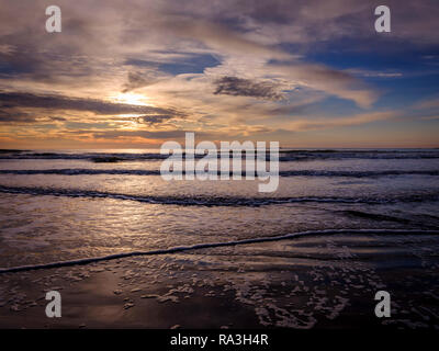 Winter auf der West Wittering Beach in der Nähe von Chichester, West Sussex. Stockfoto