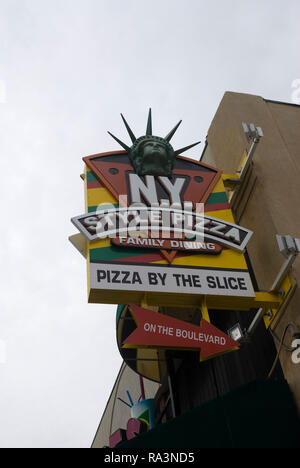 New York Style Pizza von der Slice Restaurant Anmelden USA. Stockfoto