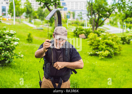 Kameramann Einrichten heavy duty Professional 3-Achs gimbal Stabilisator für Cinema Kamera Stockfoto