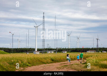 Windkraftanlagen auf Prince Edward Island Stockfoto