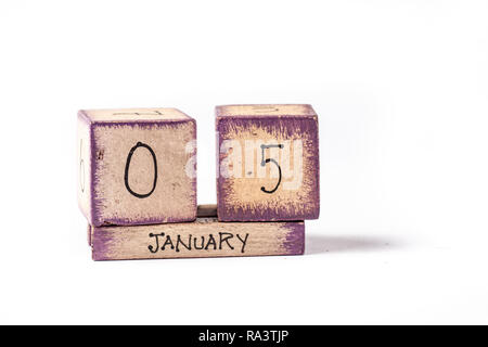 Wooden Block Ewiger Kalender zeigt den 5. Januar Stockfoto