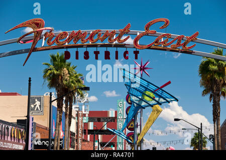 Vintage Leuchtreklamen Linie Fremont Street East, eine wiederbelebte Teil der Innenstadt von Las Vegas, Nevada. Stockfoto