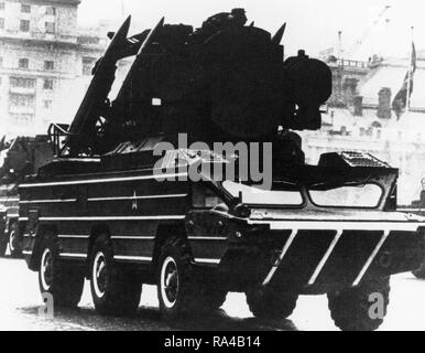 1977 - eine Ansicht von rechts vorne auf einem Fahrzeug montierte Sowjetischen SA-8 Gecko Surface-to-Air Missile. Stockfoto