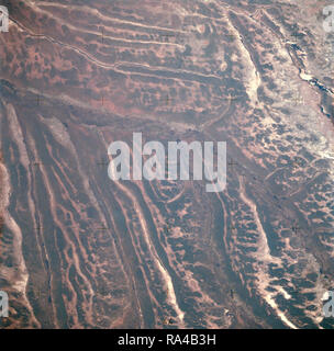 (18 Juli 1975) --- eine oblique Ansicht von einzigartigen Entwässerung Muster im südwestlichen Afrika im Rio Cuando Bereich von Angola und Deutsch-Südwest-Afrika, wie die Apollo Raumschiff in der Erdumlaufbahn während des gemeinsamen USA-UDSSR Apollo-Soyuz Test Projekt mission fotografiert. Stockfoto